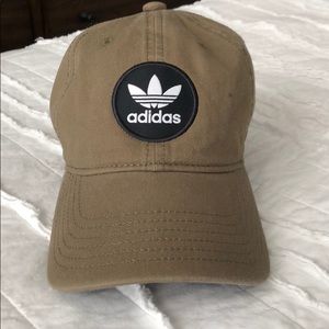 olive green adidas hat womens